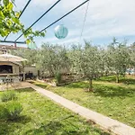 1 Bedroom Awesome In Novas Vas *