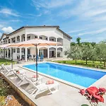 1 Bedroom Awesome In Novas Vas * Nova Vas (Porec)