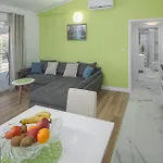 1 Bedroom Awesome In Novas Vas Apartament