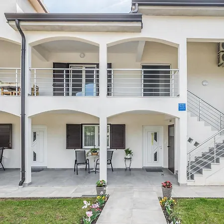 Gorgeous In Novas Vas With Wifi Apartman