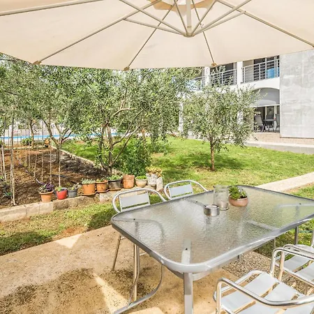Apartment 1 Bedroom Lovely In Novas Vas Nova Vas (Porec)