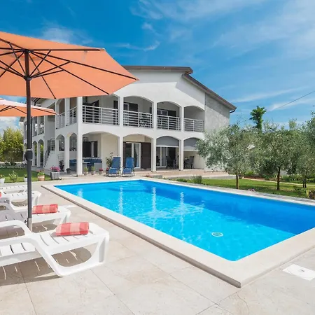 1 Bedroom Lovely In Novas Vas Nova Vas (Porec)