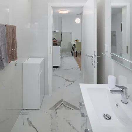 Apartman Gorgeous In Novas Vas With Wifi Nova Vas (Porec)