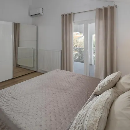 1 Bedroom Lovely In Novas Vas Nova Vas