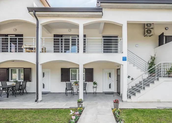 1 Bedroom Lovely In Novas Vas Apartman